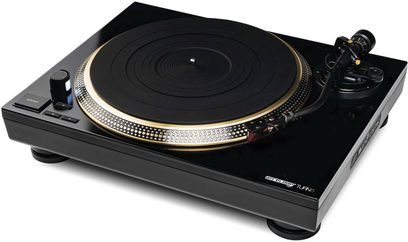 Hi-fi винилов грамофон Reloop TURN5 черен, изглед отгоре, черен кръгъл плотер, тонарм, бутони и регулатори за настройка