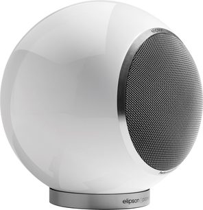 Elipson Planet L Performance 2.0 Regallautsprecher in weißem Hochglanz, kugelförmiges Design, runder Metallgitter, silberfarbener zylindrischer Sockel