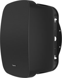 Diffusore da esterno Klipsch PSM-525-T nero con griglia frontale, vista di tre quarti con supporto a parete