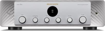 Srebrni hi-fi stereo ojačevalnik Model 60n, pogled spredaj, okrogli gumbi, črn osrednji zaslon, črne cilindrične noge