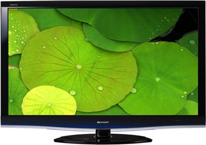 Sharp LC-46DH77E-tv, der viser nærbillede af store, runde, grønne blade med vanddråber, set forfra med tændt skærm på sort baggrund