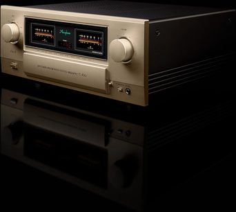 Integrerad stereo hi-fi-förstärkare E-700, framsida, guldfinish, 2 stora runda knappar, 2 rektangulära skärmar, 1 hörlursuttag