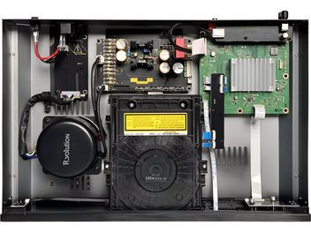 R_volution Multimedia-Player Chassis DIY-X700, Innenansicht mit zentralem optischem Laufwerk und grüner Hauptplatine