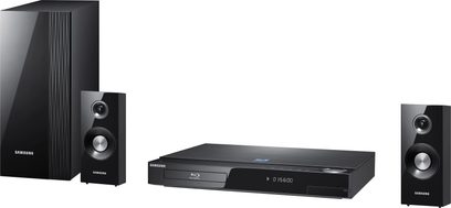 Sistema de cine en casa Samsung HT-C5800 compuesto por un reproductor de Blu-ray, dos altavoces de torre y dos altavoces compactos