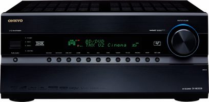 Onkyo TX-NR3008 sort hjemmebiografsforstærker, frontpanel, frontvisning, blå skærm, sølvfarvede knapper og drejeknapper