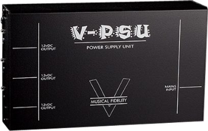 Musical Fidelity V-PSU HI-FI strømforsyning, rektangulært sort kabinet, forside med navn, LED'er og logo