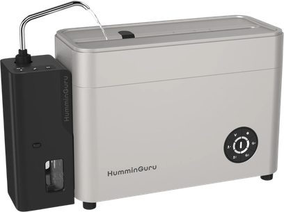 Macchina lava-dischi HumminGuru grigia con pannello rotondo e distributore d’acqua nero con beccuccio cromato