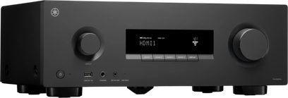 Yamaha RX300A hjemmekinoforsterker i svart, sett forfra med HDMI-skjerm, justeringsknapper og USB-port