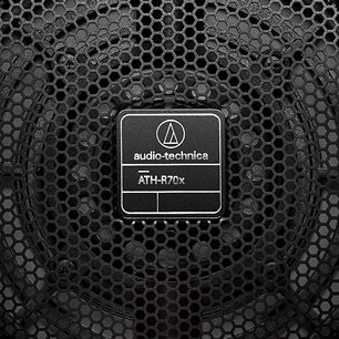 Sluchátka Audio-Technica ATH-R70x černá, pohled zepředu, hexagonální mřížka na kulatých náušnících, polstrovaný oblouk