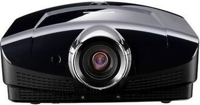 Mitsubishi HC5 sort videoprojektor, kompakt, justerbart objektiv, knapper på toppen, tilslutninger på bagsiden