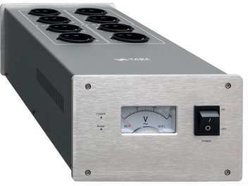 Taga Harmony PC-5000 sølv strømkondisjonerer, børstet metallkabinett i rektangulær form, 8 stikkontakter, voltmeter, bryter