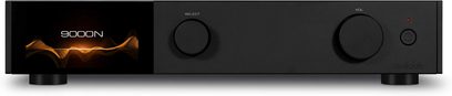 Netzwerk-Audioplayer Audiolab 9000N schwarz mit einem Bildschirm, der "9000N" und eine orangefarbene Welle anzeigt, zwei runden Knöpfen und einem sichtbaren Standfuß