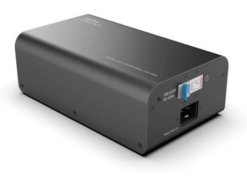 IsoTek V5 Syncro Uni 16 Power Conditioner Black, rectangular black casing, smooth surface, connectors and switch at the back