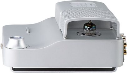 Hifiman EF100 sølvfarvet hovedtelefonforstærker, set oppefra, forside med drejeknap og hovedtelefonstik, topside med lampe
