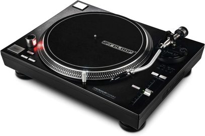 Hi-fi gramofon Reloop RP 7000 MK2 černý, pohled shora, černý talíř, raménko, stříbrná tlačítka a ovladače
