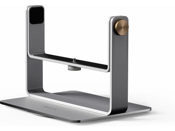 Valerion DGS-01-Desktop Gimbal Stand -videotykinteline, antrasiitinharmaata ja hopeista alumiinia, kolmen neljäsosan perspektiivistä kuvattuna edestä, suorakulmainen litteä jalusta, U-muotoinen runko, keskellä uritettu kiinnitysruuvi ja pronssinvärinen sivusäädin