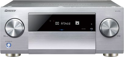 Pioneer SC-LX704 hjemmebiograf-forstærker i sølv, aluminiumsfront, blåt display, drejelige knapper, hovedtelefonstik