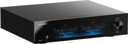 EverSolo DAC-Z10 em metal preto, vista frontal em três quartos, ecrã com vúmetros azuis, tomada para auscultadores, botão de volume