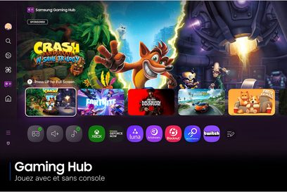 Televisore Samsung TQ77S95H che mostra il Gaming Hub con giochi a mosaico e interfaccia viola a schermo intero