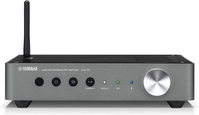 Yamaha WXC-50 sort stereoforbedrerenhed, set forfra, med knapper, indikatorer og hovedtelefonstik på forsiden