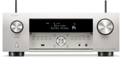 Amplificatore home theater Denon AVC-X4800H argento, vista frontale, display blu "Blu-ray Dolby Atmos", pulsanti e manopole