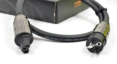 Cardas Clear Reflection Power 1m melns maiņstrāvas barošanas kabelis ar IEC un pelēkiem metāliskiem NEMA 5-15P savienotājiem