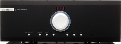 Musical Fidelity M6si500 sort stereo hi-fi integreret forstærker med sølvfarvet cirkulær centerknap, rød skærm og 9 hvide knapper
