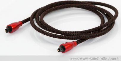 Audioquest Cinnamon digitalt optisk kabel, røde stik, sort og rød flettet kappe, set ovenfra, lige