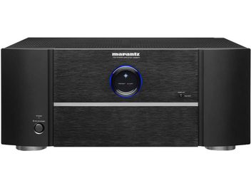 Marantz MM8077 sort multikanal-effektforstærker, set forfra, blå lysende drejeknap i midten, to sorte drejeknapper på siderne