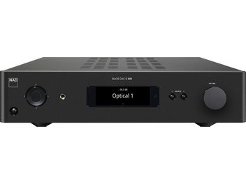 Przedwzmacniacz stereo NAD C658 z przodu, czarna prostokątna obudowa z wyświetlaczem cyfrowym, przyciskami i gniazdami z przodu