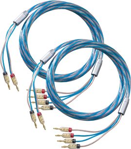 Sada dvou reproduktorových kabelů Oehlbach Bi-Tech 4 B o délce 2 m, průhledný a modrý PVC plášť s válcovými šedými pouzdry a pozlacenými banánkovými konektory označenými červenou a černou barvou, pohled shora