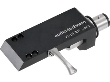 mustad metallist Audio Technica AT-LH18H vinüülplaadimängija plaatinipesa, vaade kolmveerand nurga alt hõbedase hoovaga