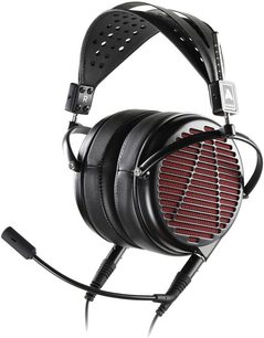 Atviro tipo aukštos kokybės ausinės Audeze LCD-GX, trečdalio kampu, apvalios metalinės grotelės ant juodos odos ausinių pagalvėlių, pamuštas lankas, nuimamas mikrofonas ant lanksčios kojelės