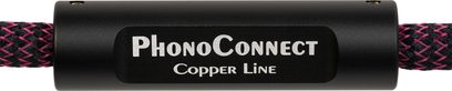 Detailní záběr, pohled zepředu, Thorens PhonoConnect PHC 150 DIN-XLR 1,5 m, černý matný hliníkový středový válec s nápisem „PhonoConnect Copper Line“, z každé strany vystupující černý a fuchsiový opletený kabel