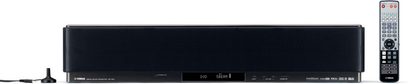 Yamaha YEF-ST810 + YSP900 sort audio-/videomøbel, set forfra, med fjernbetjening, display og kontrolknapper