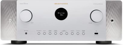 Marantz Cinema 60 DAB hopeinen kotiteatterivahvistin, suorakaiteen muotoinen harjattu metallinen etupaneeli, jossa näyttö ja painikkeet