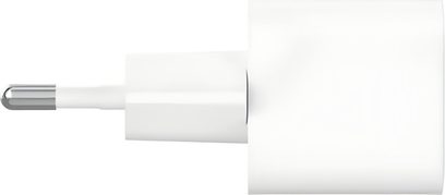 Belkin BoostCharge hvid vægoplader, profilvisning, kompakt stik med europæisk stik