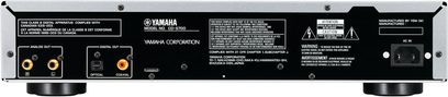 Odtwarzacz CD Yamaha CD-S700 w kolorze srebrnym, widok z przodu, złącza audio i koncentryczne, wyświetlacz cyfrowy, przyciski sterujące