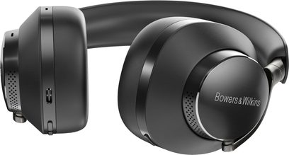 Bowers & Wilkins Px8 trådløse hovedtelefoner i sort, profilvisning, ovale ørekopper, hovedbøjle og ørekopper i mat sort læder
