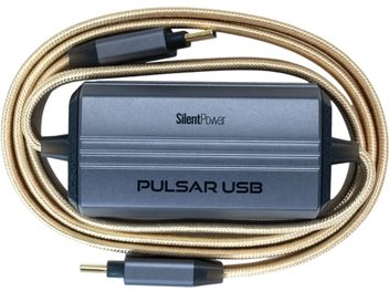 Silent Power by ifi Audio Pulsar USB -USB-kaapeli, jossa on kullanvärinen punottu suojavaippa, kierrettynä harmaan kotelon ympärille