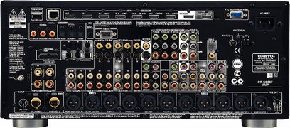 Onkyo PR-SC5507 sort audio-/videforstærker, frontvisning, mange stik og knapper på forsiden