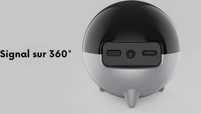 Sofabaton R1 siyah ve gümüş kablosuz verici, bağlantı noktaları ve ayaklı küresel tasarımla arka görünüm