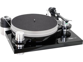Hi-fi platenspeler Block PS-100+ zwart, rechthoekig zwart gelakt chassis, zilverkleurige ronde draaitafel op zwarte vilten mat, zwarte aluminium toonarm rechts, externe motor en zilverkleurige cilindrische pootjes, driekwart vooraanzicht