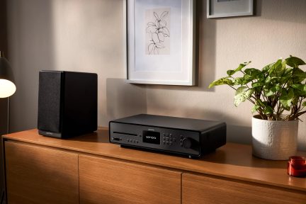 Scegli i tuoi preferiti tra le radio FM, DAB e Internet e i servizi di streaming come Spotify Connect o TIDAL Connect.