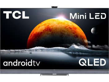 TCL 55C821-fjernsyn, der viser en rød og vulkansk planet med ispolarer mod en baggrund af rummet og galakser