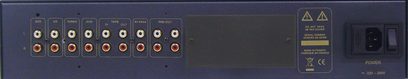 Przedwzmacniacz stereo Atoll Electronique PR100SE czarny, widok z przodu, 9 par wejść RCA, przełącznik wejścia, pokrętło głośności, gniazdo słuchawkowe