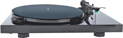 Cambridge Audio TT50 sort pladespiller, set oppefra, tonarm med pickup, drejeskive, kontroller på siden