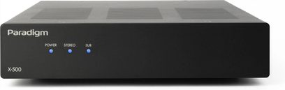 Ενισχυτής ισχύος υψηλής πιστότητας Paradigm X-500, μαύρο ορθογώνιο περίβλημα, μπροστινή όψη με 3 μπλε ενδείξεις και επιγραφές