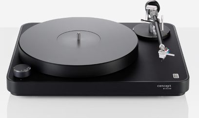 Czarna gramofon ClearAudio Concept Active, ramię i wkładka Concept, okrągły talerz, widok z góry 3/4 przodu