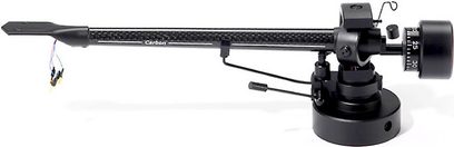 Pro-Ject 2 Xperience Classic sort pladespiller, højre kulfiber-tonarm med pickup, let skråt ovenfra-perspektiv